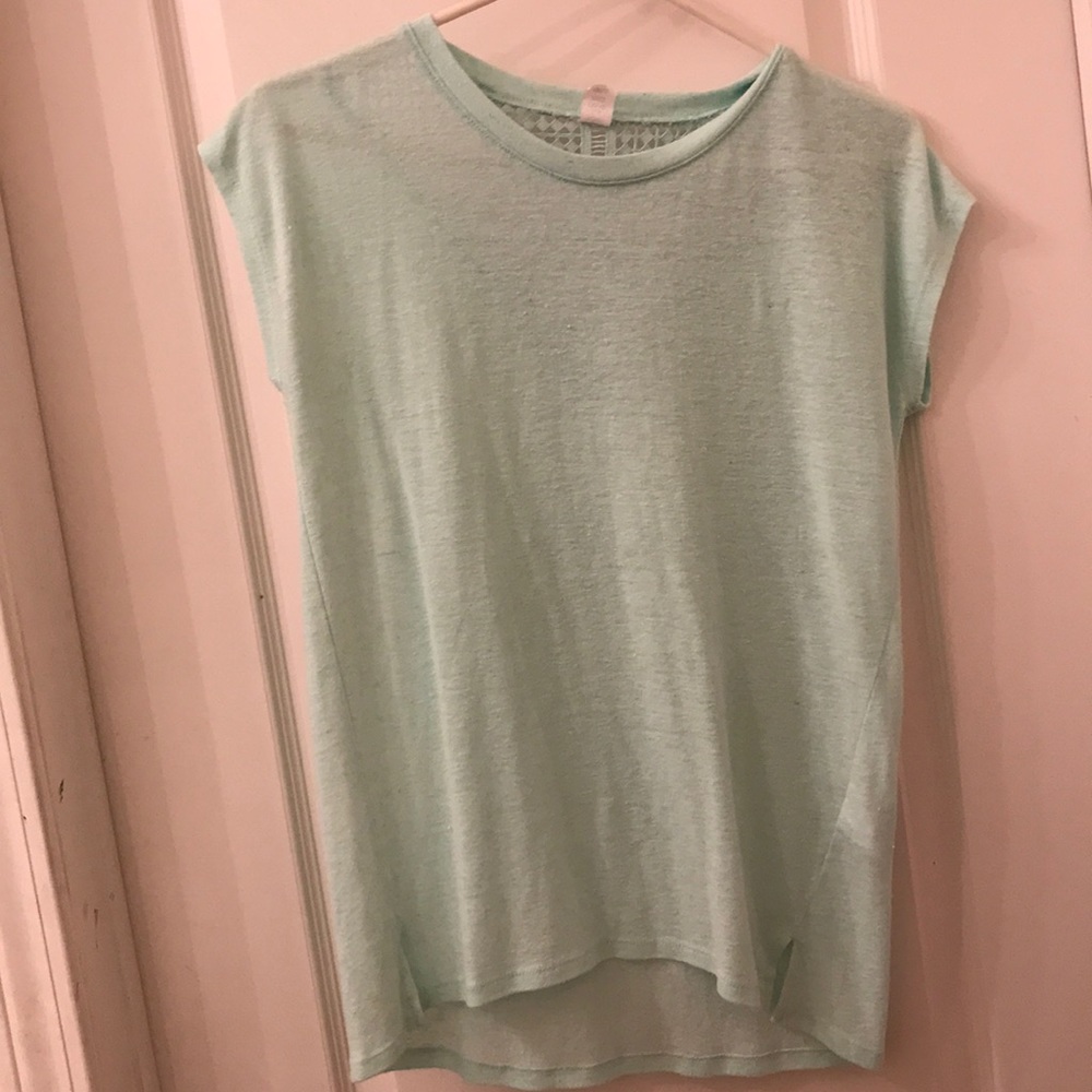 It is a very cute comfy look to use for